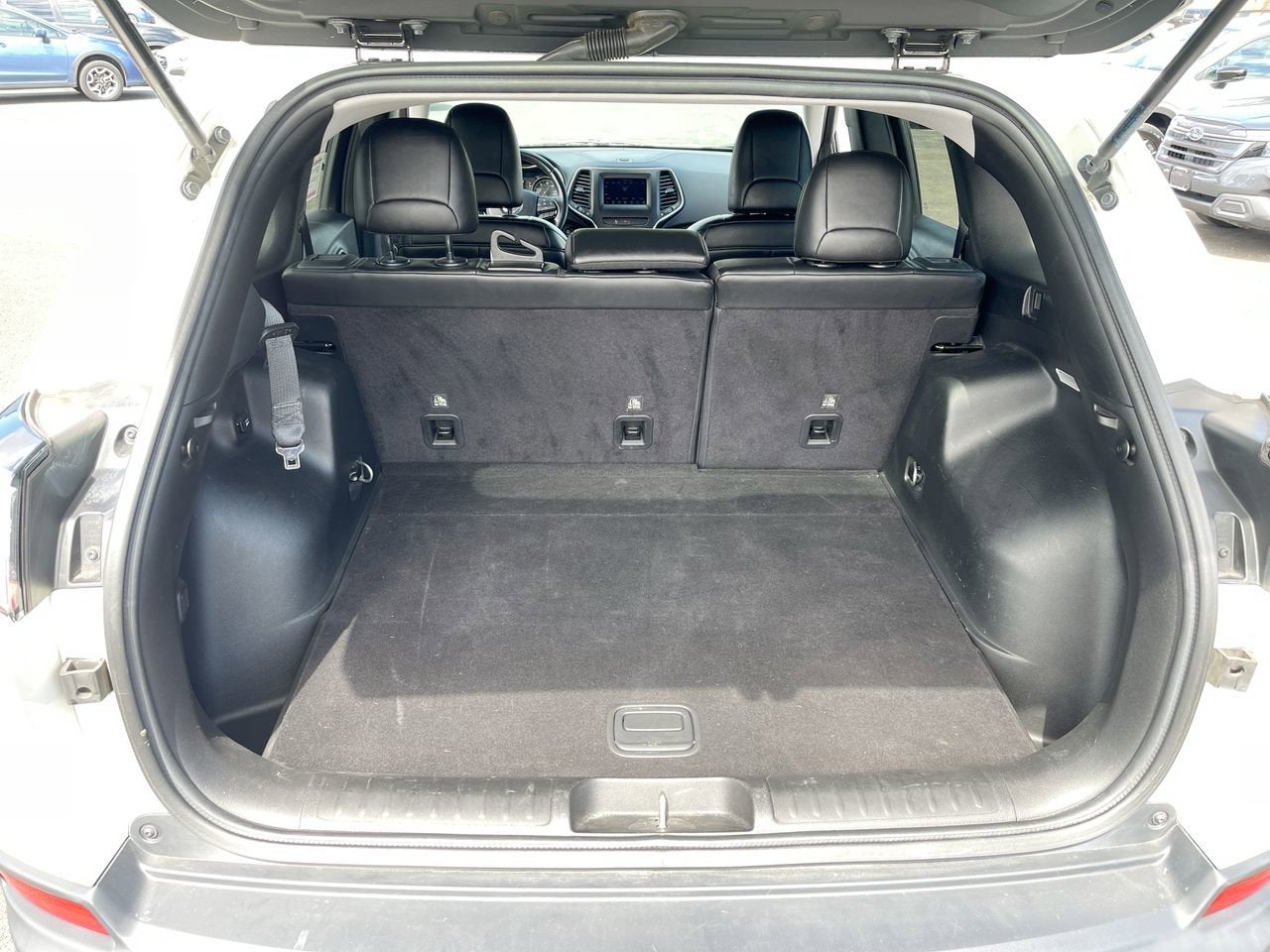 2019 Jeep Cherokee Altitude