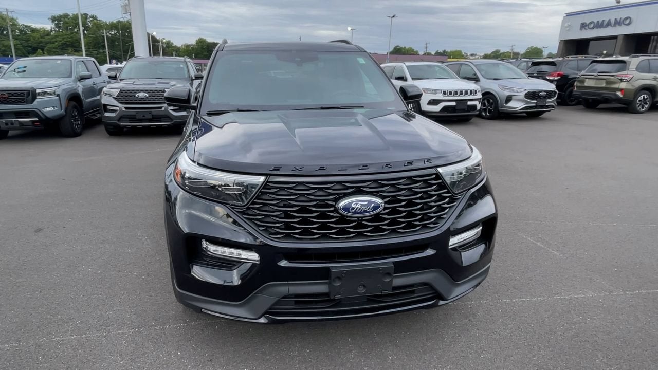 2023 Ford Explorer ST-Line