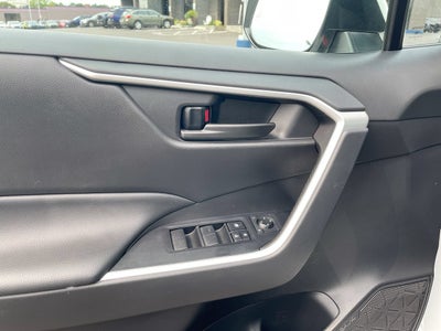 2023 Toyota RAV4 Hybrid LE