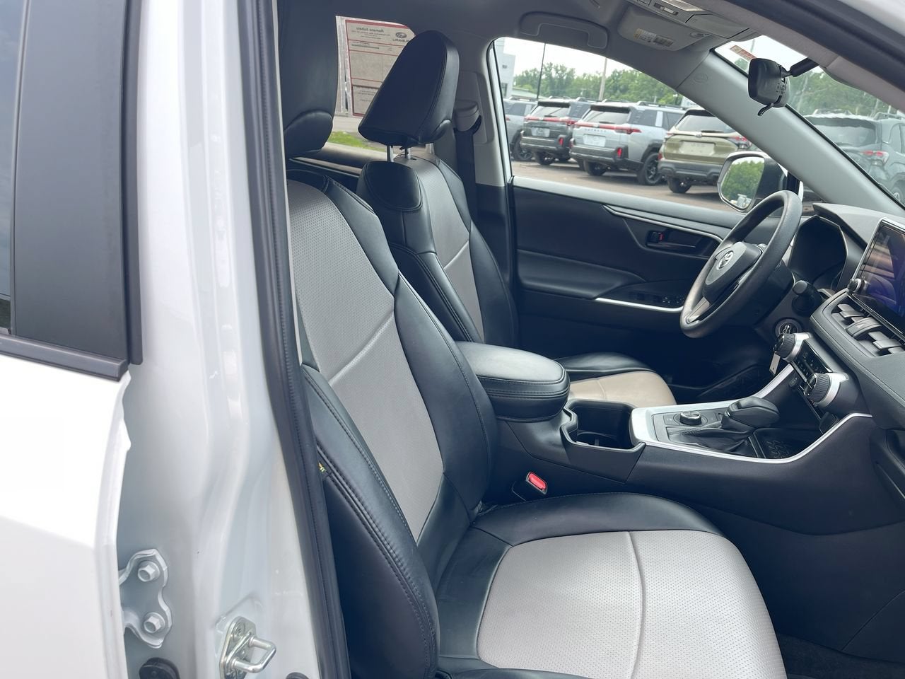 2023 Toyota RAV4 Hybrid LE