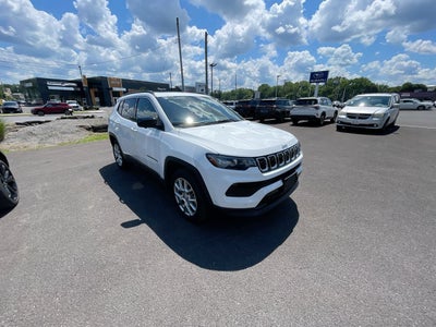 2024 Jeep Compass Latitude Lux