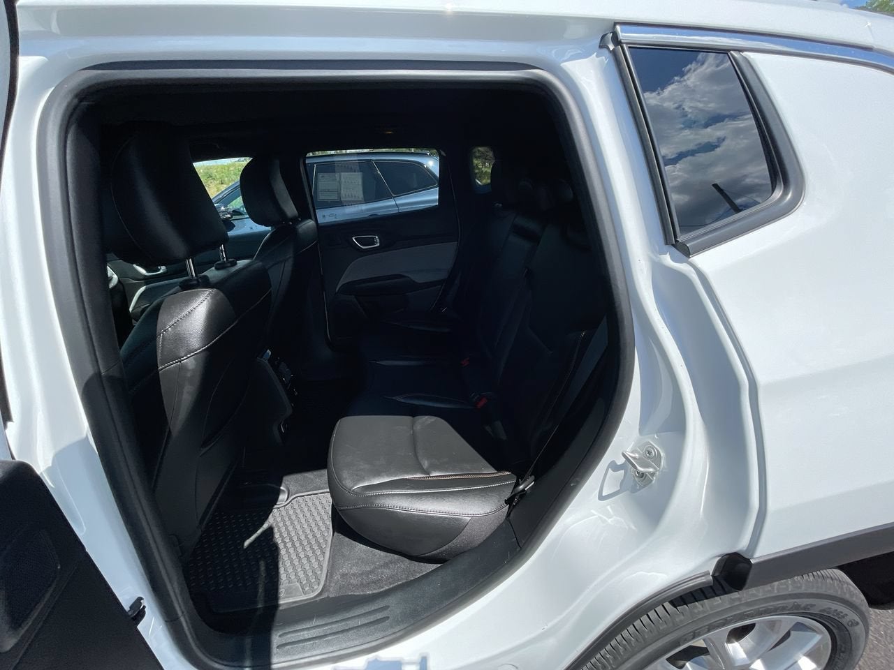 2024 Jeep Compass Latitude Lux
