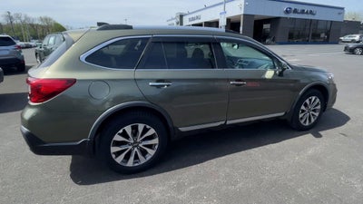 2018 Subaru Outback Touring
