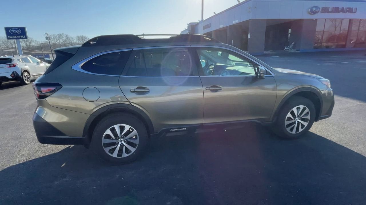 2022 Subaru Outback Premium
