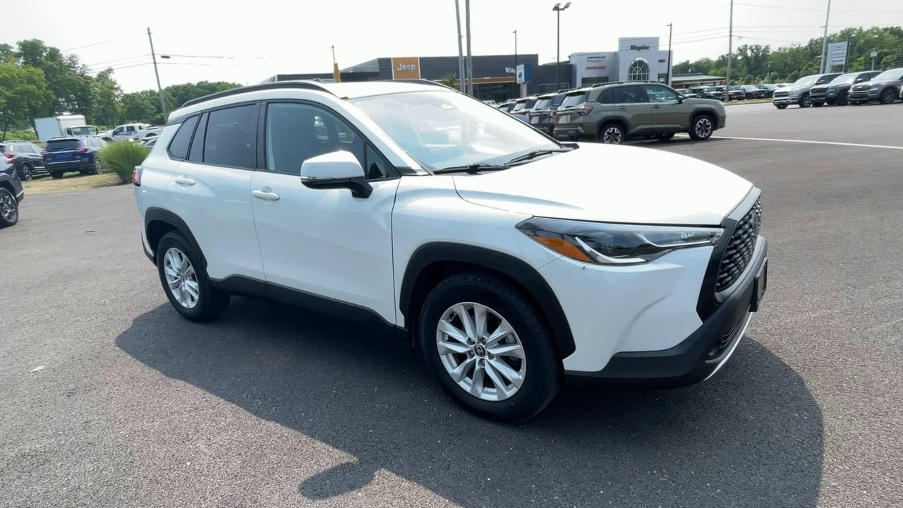 2023 Toyota Corolla Cross LE