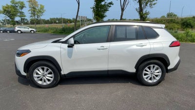 2023 Toyota Corolla Cross LE