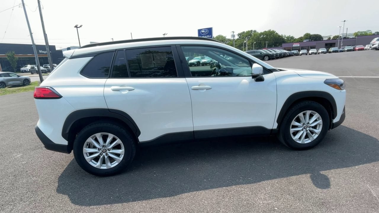 2023 Toyota Corolla Cross LE