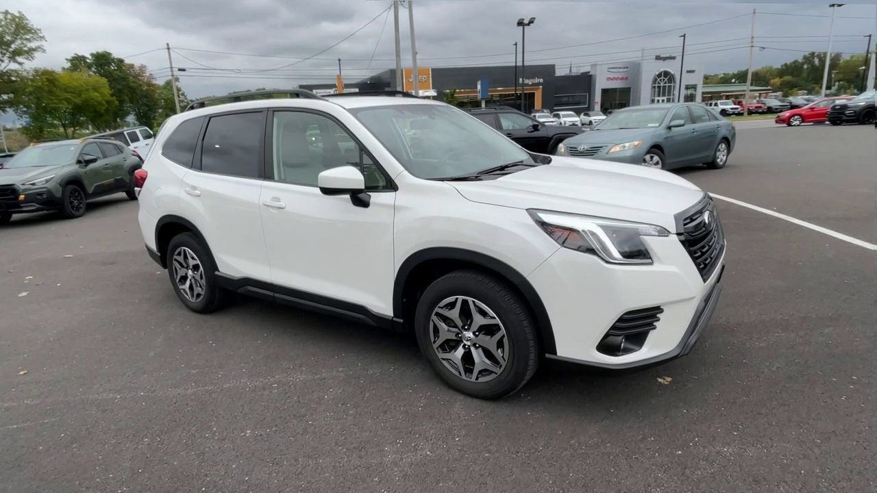 2024 Subaru Forester Premium
