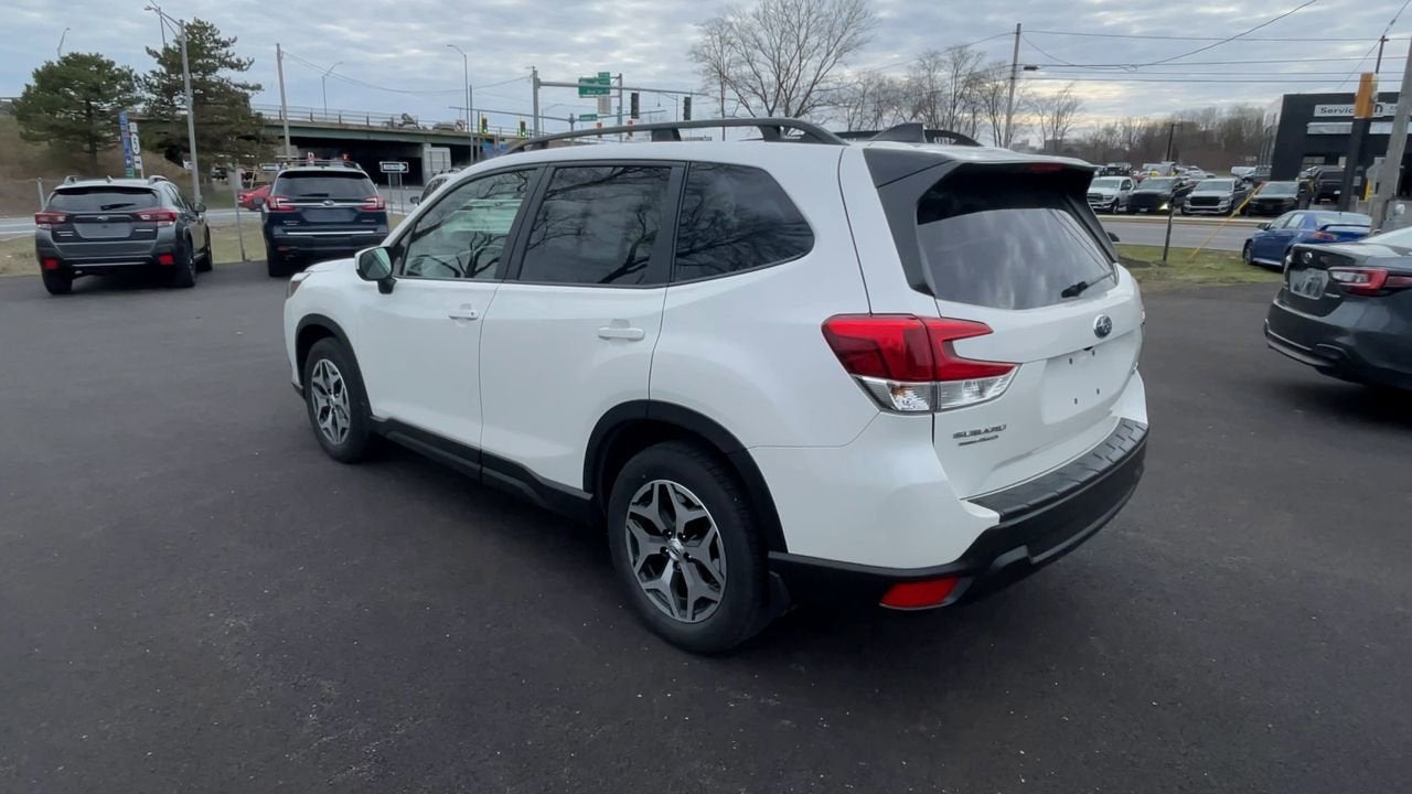 2024 Subaru Forester Premium