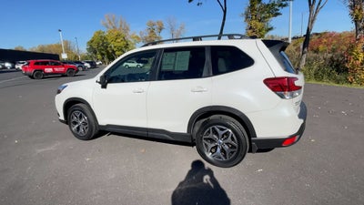 2024 Subaru Forester Premium