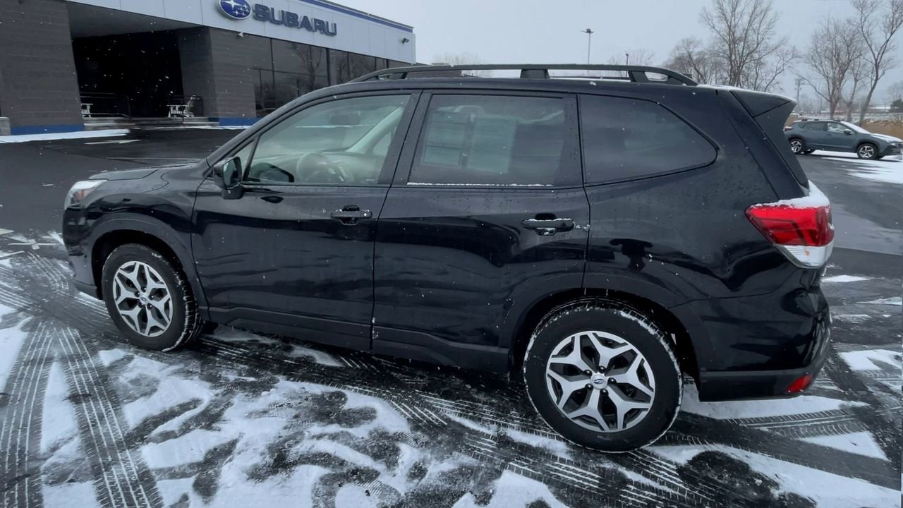 2023 Subaru Forester Premium