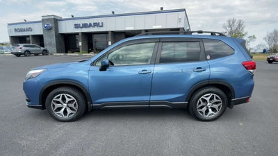 2023 Subaru Forester Premium