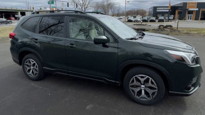 2023 Subaru Forester Premium