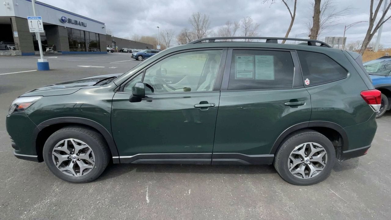 2023 Subaru Forester Premium