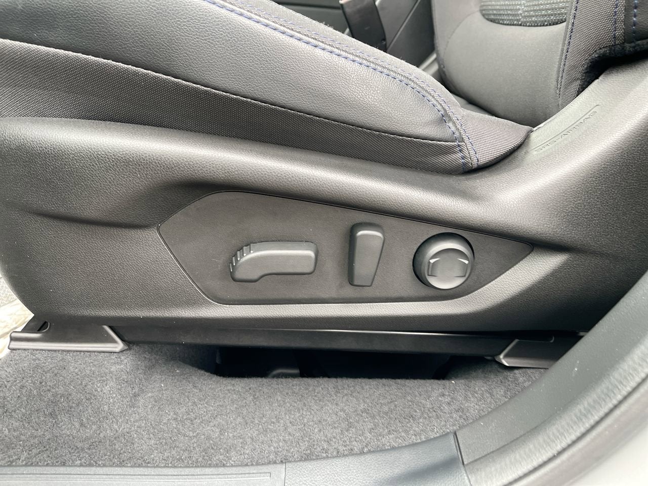 2025 Subaru Forester Premium Hybrid