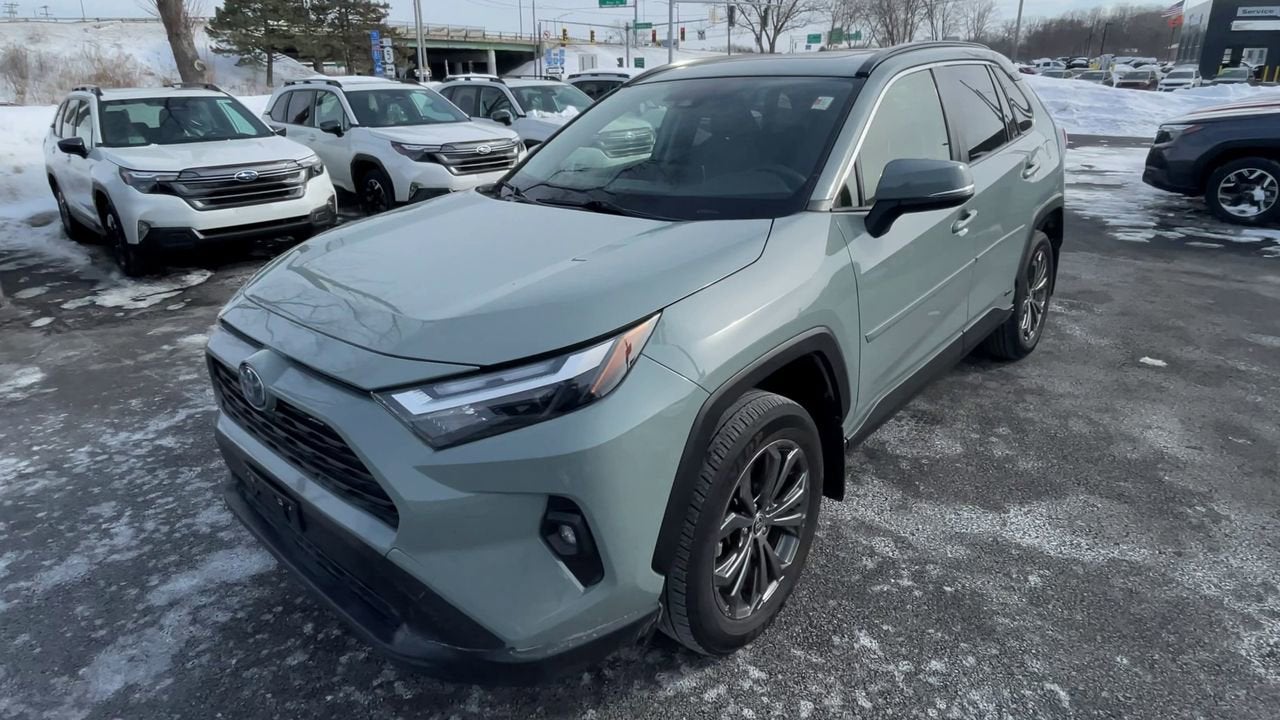2023 Toyota RAV4 Hybrid XLE Premium