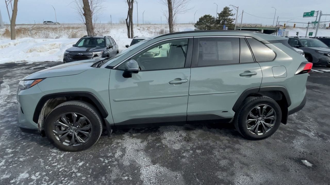 2023 Toyota RAV4 Hybrid XLE Premium