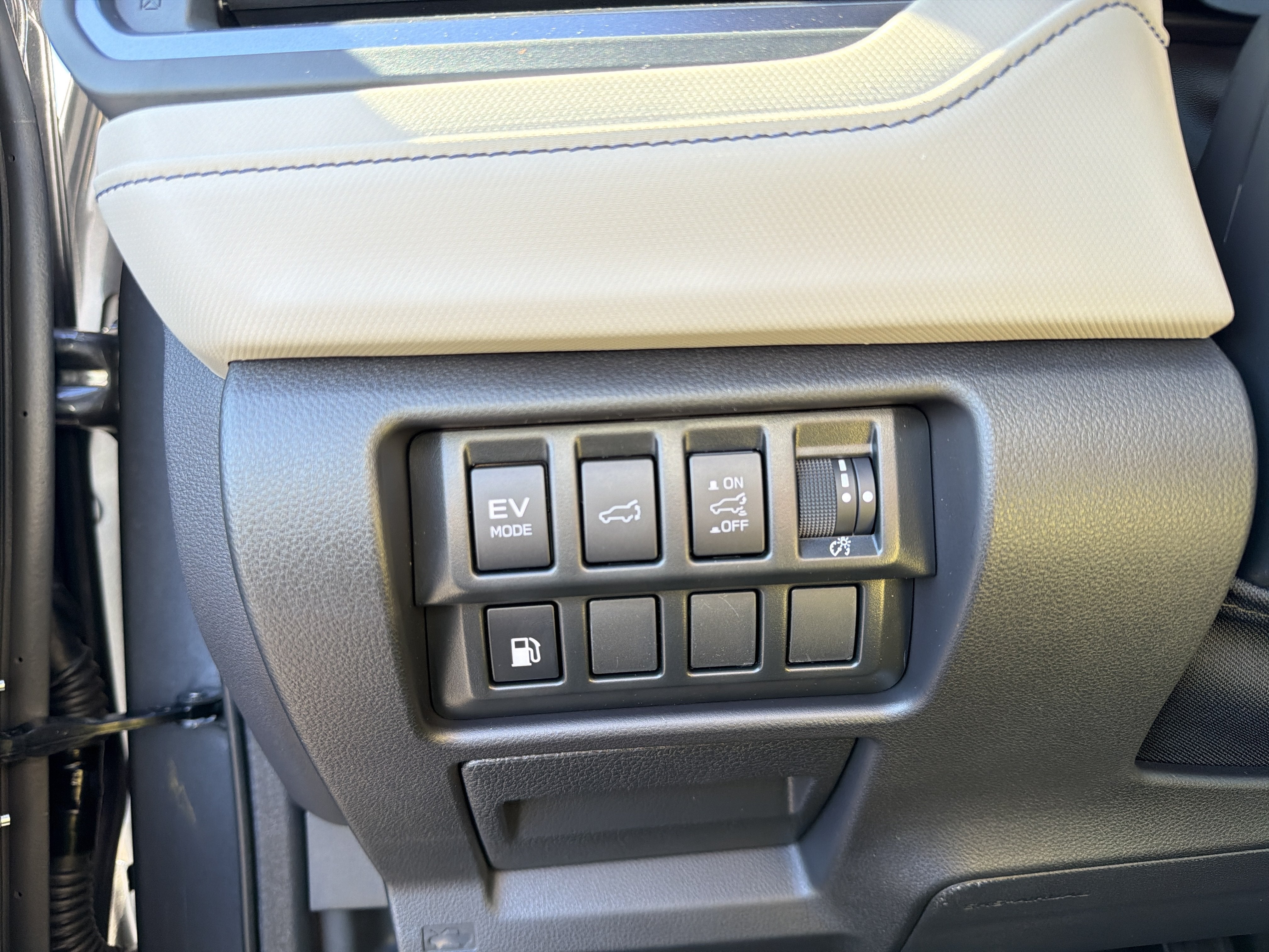 2026 Subaru FORESTER Limited Hybrid